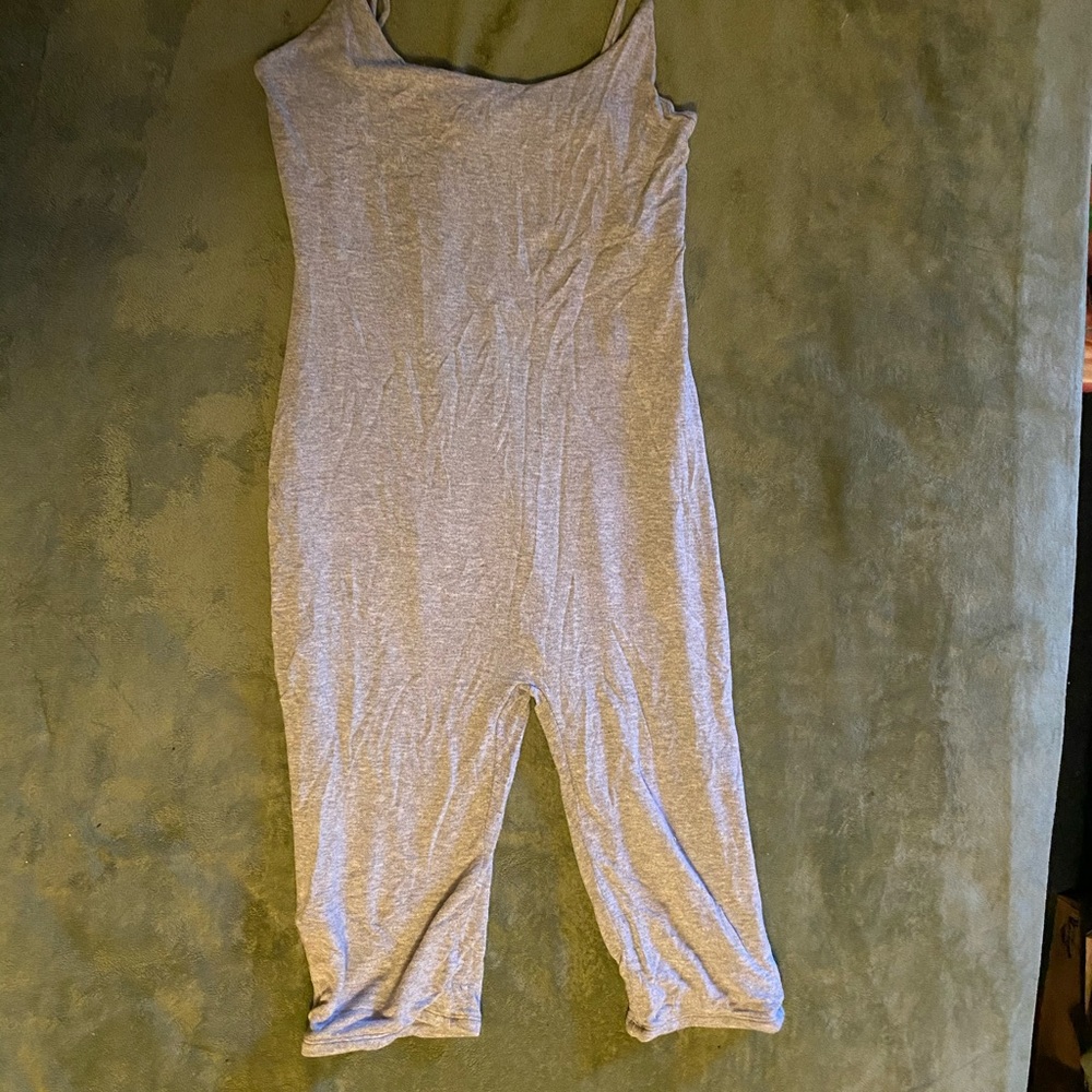 Naked wardrobe Capri length romper